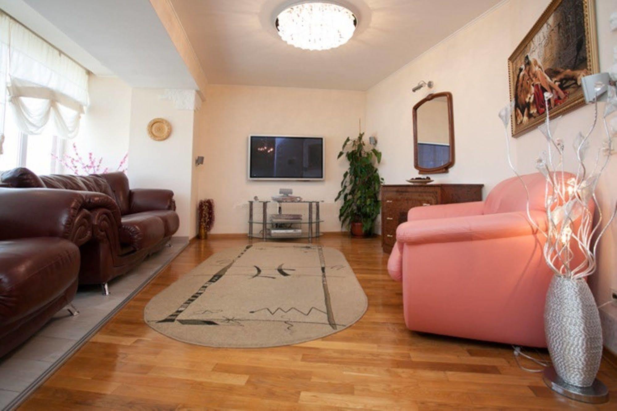 Innhome Apartments Tjeljabinsk Exteriör bild